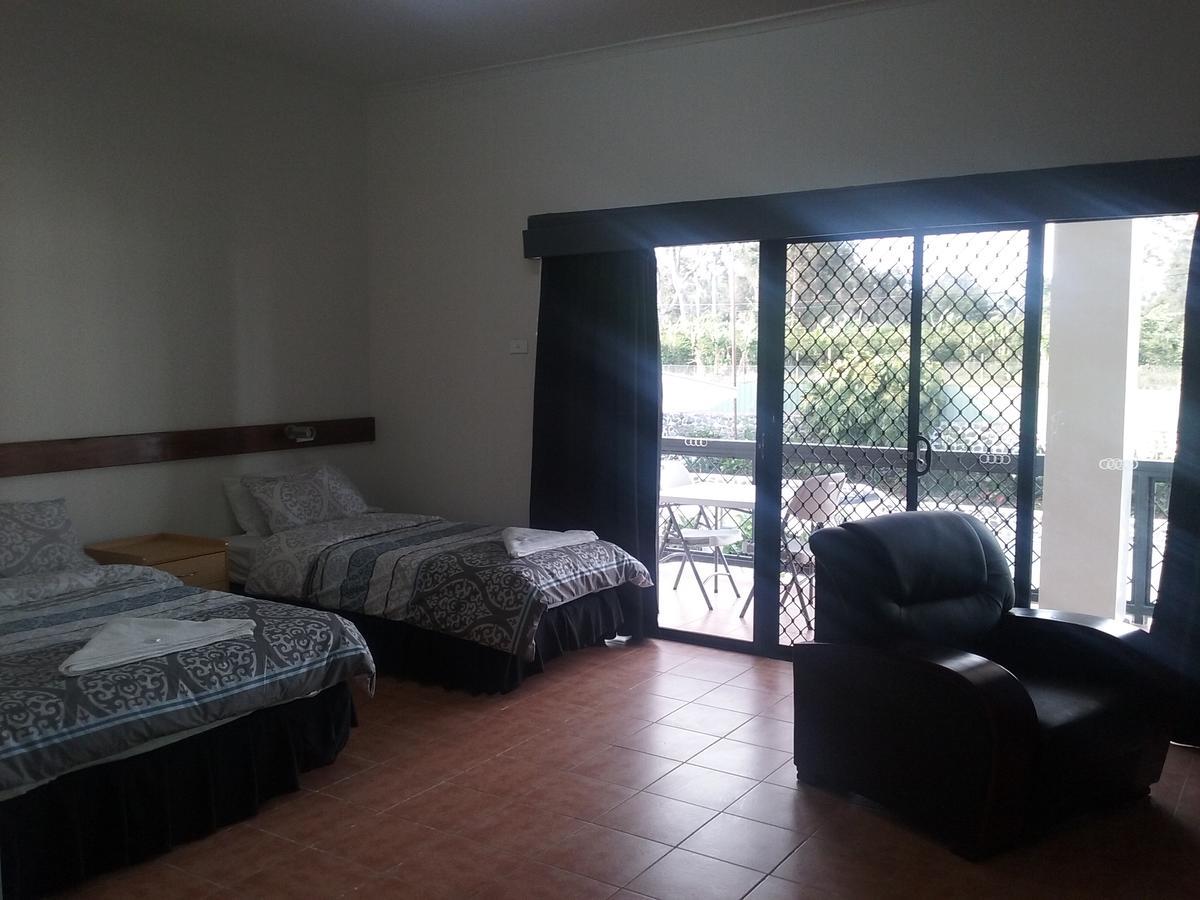 Mcroyal Hotel Mount Hagen Room photo